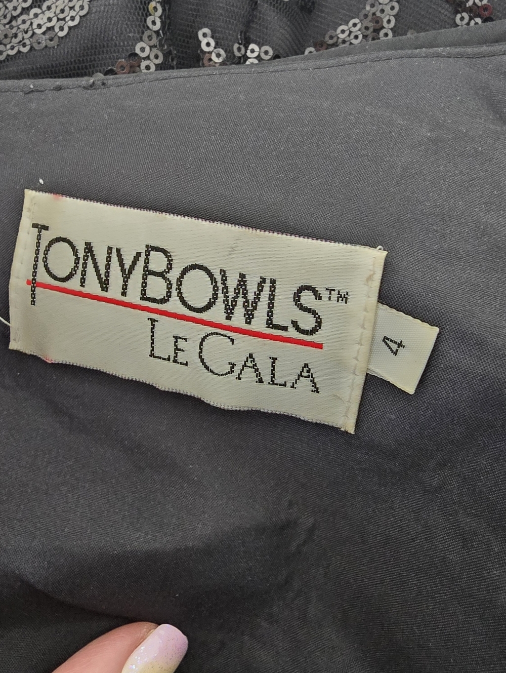 Tony Bowls La Gala Black Sequin Pleated One Shoulder Formal Gown 4 Mermaid Hem - Picture 13 of 16
